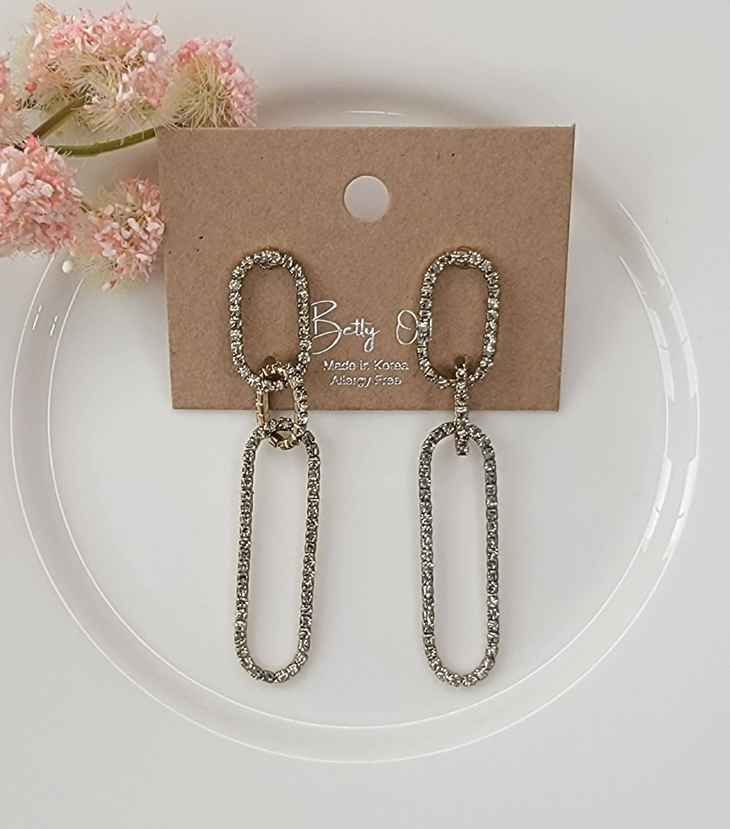 CHAIN LINK DANGLES
