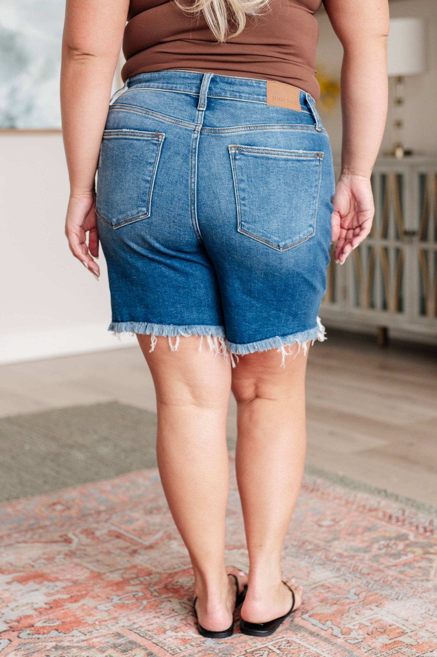 Judy Blue Mid Rise Shorts: XL