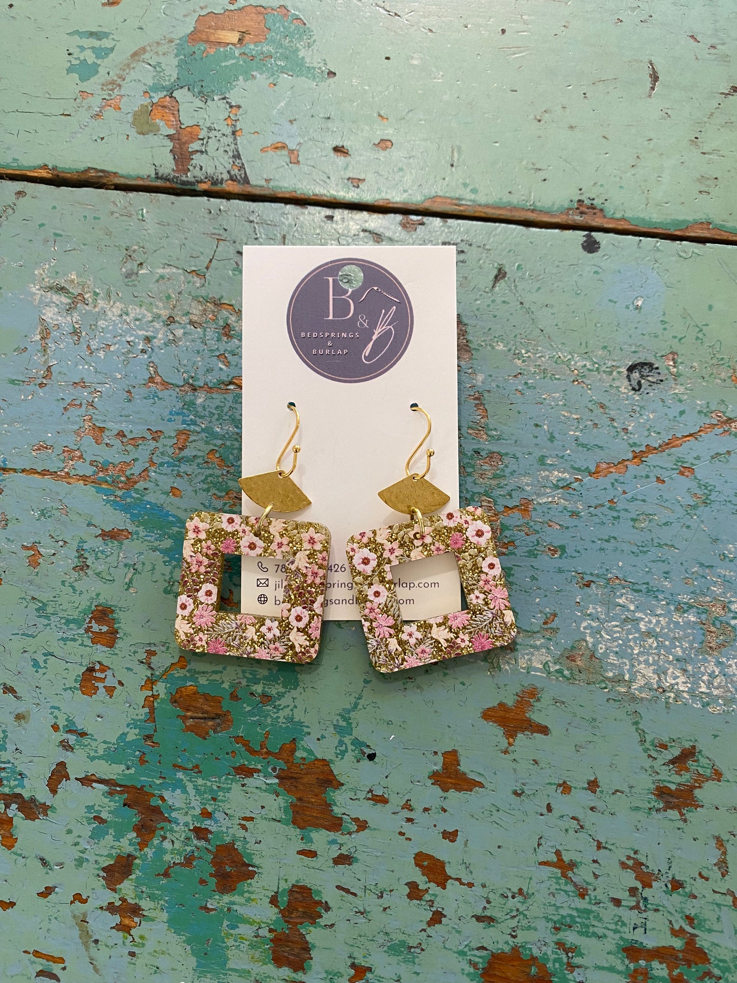 B&B Acrylic Earrings - Golden Flower
