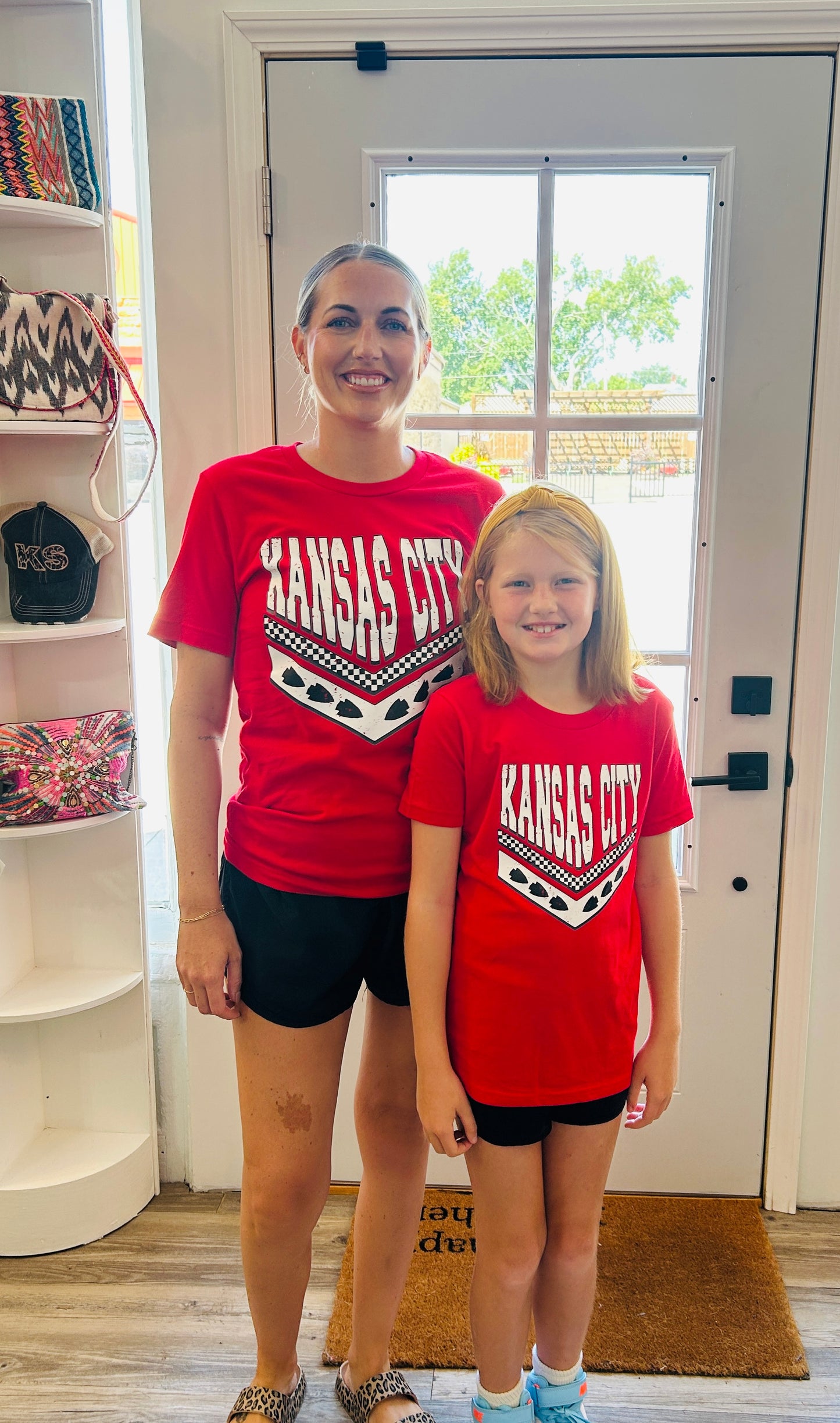 Retro KC Tee Mom