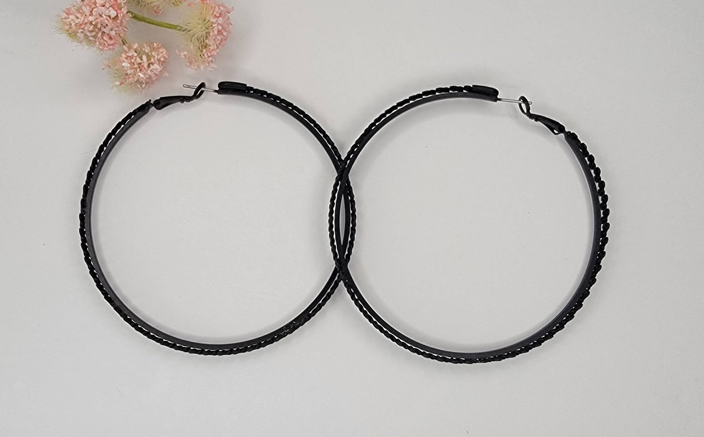 LARGE HOOP EARRINGS - Black