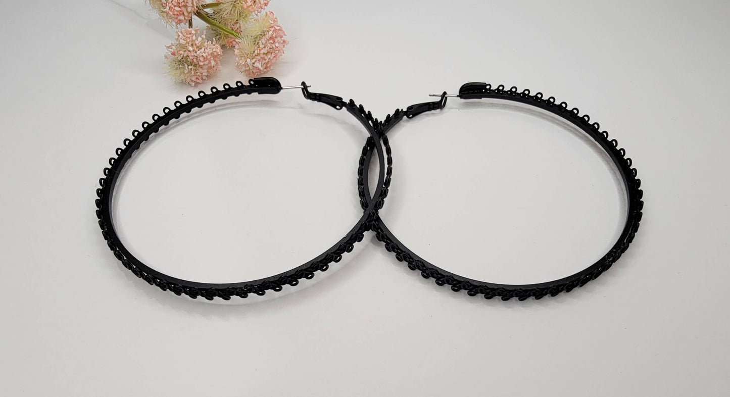 LARGE HOOP EARRINGS - Black
