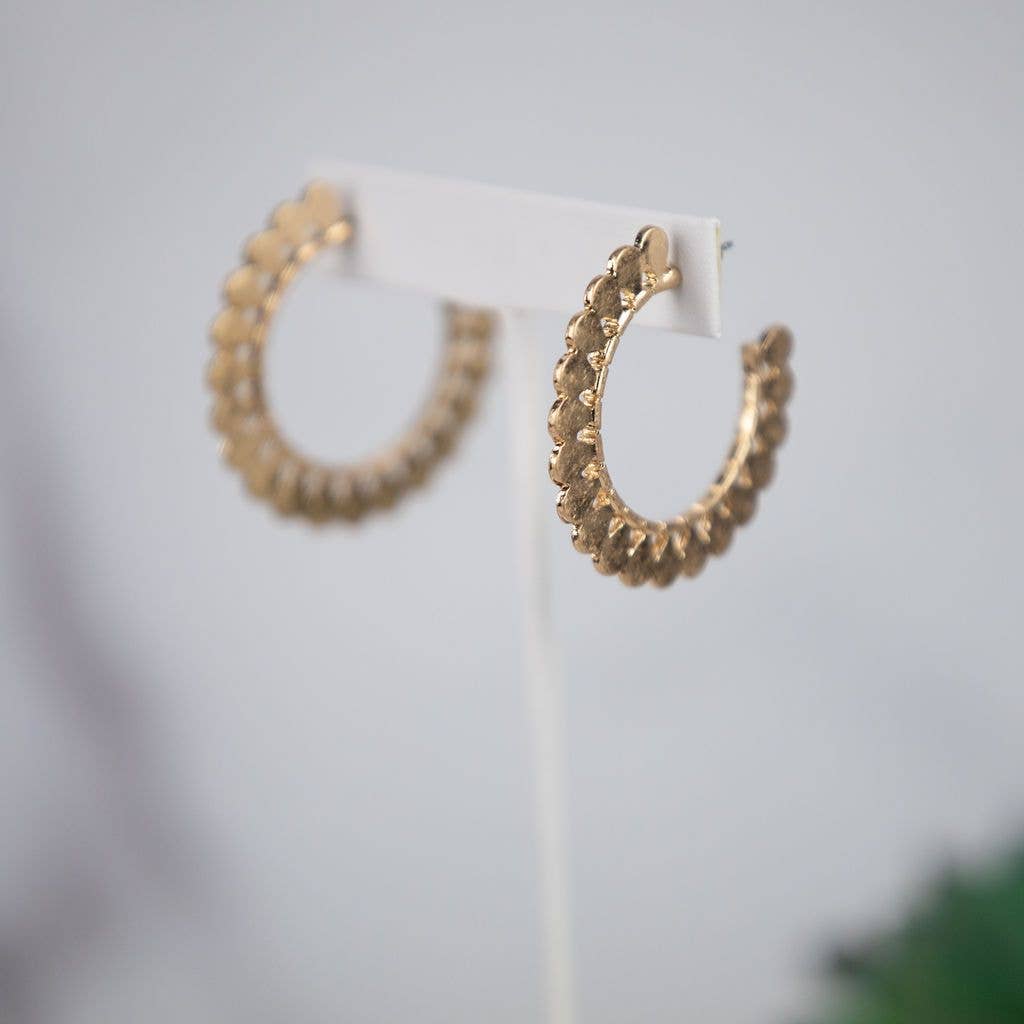 Scalloped Edge Hoops