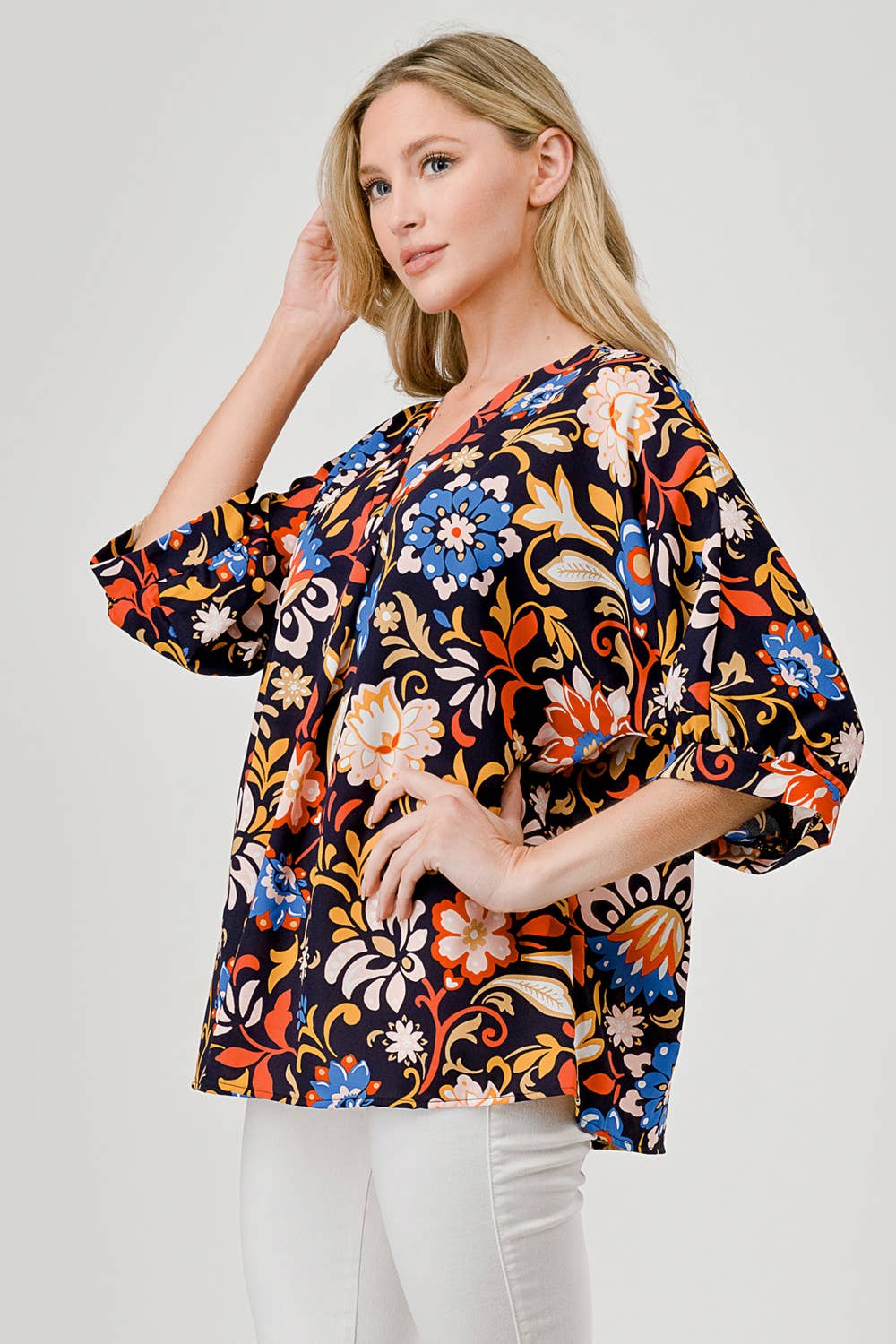 PLUS SIZE- Short 3/4 Sleeve Floral Print V-Neck Top