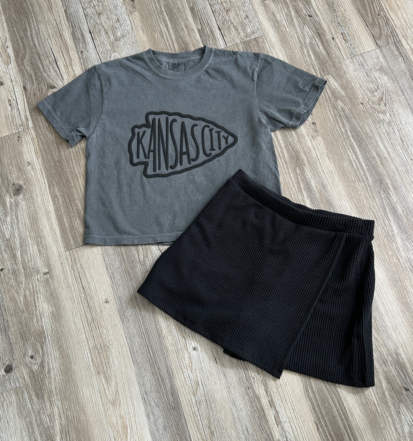 Cropped KC Arrowhead Tee