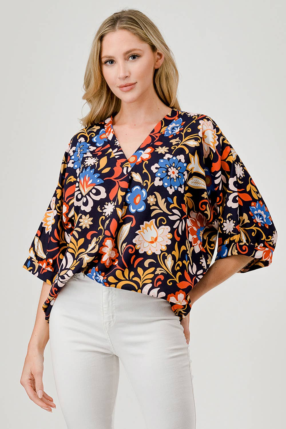 PLUS SIZE- Short 3/4 Sleeve Floral Print V-Neck Top